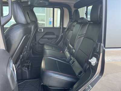 2024 Jeep Gladiator, $45900. Photo 8