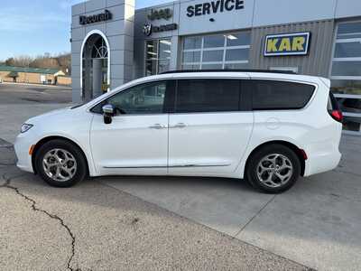 2023 Chrysler Pacifica, $31500. Photo 11