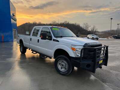 2015 Ford F250 Crew Cab, $17000. Photo 5