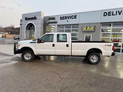 2015 Ford F250 Crew Cab, $17000. Photo 7