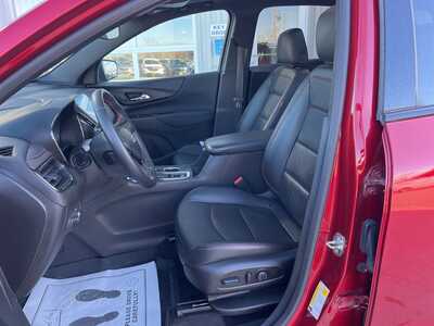 2023 Chevrolet Equinox, $25700. Photo 2