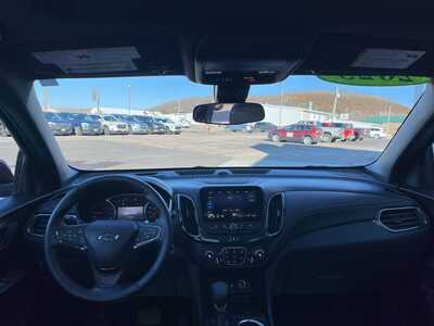 2023 Chevrolet Equinox, $25700. Photo 3