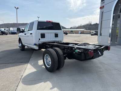 2026 RAM 3500 Crew Cab, $67950. Photo 9