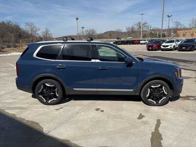 2025 Kia Telluride, $36700. Photo 3