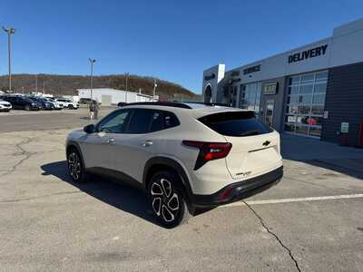 2026 Chevrolet Trax, $28000. Photo 9
