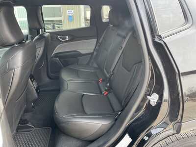2025 Jeep Compass, $23480. Photo 9