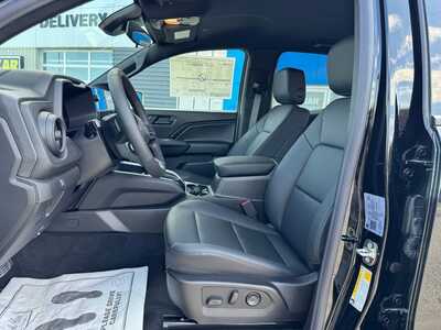 2026 Chevrolet Colorado Crew Cab, $45365. Photo 6