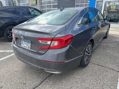 2021 Honda Accord, $23500. Photo 4