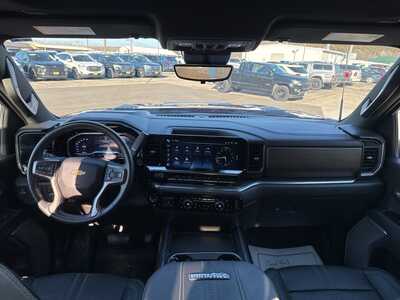 2024 Chevrolet 3500 Crew Cab, $70000. Photo 3