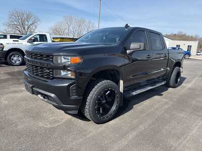 2019 Chevrolet 1500 Crew Cab, $28000. Photo 1