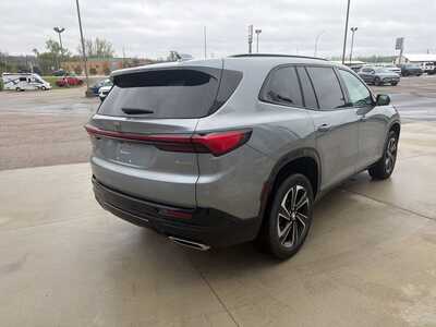 2025 Buick Enclave, $41680. Photo 11