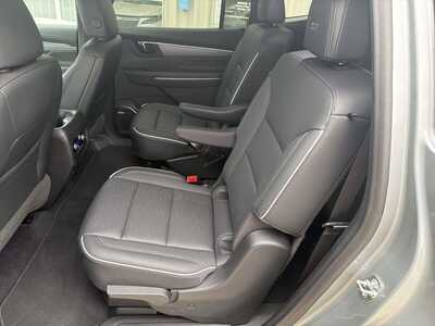 2025 Buick Enclave, $41680. Photo 7