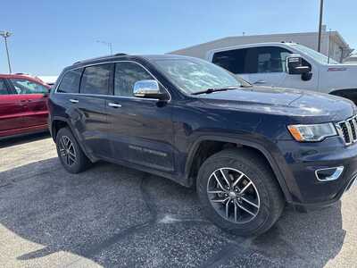 2018 Jeep Grand Cherokee, $16000. Photo 2