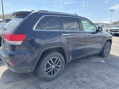 2018 Jeep Grand Cherokee, $16000. Photo 3