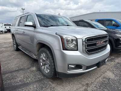 2018 GMC Yukon XL, $24000. Photo 2