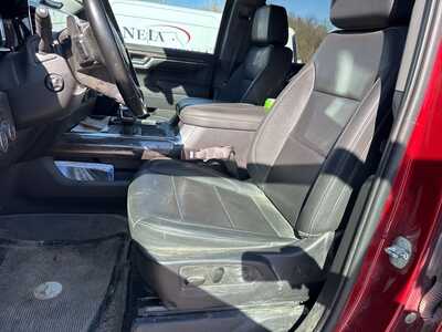 2023 Chevrolet 1500 Crew Cab, $45000. Photo 2