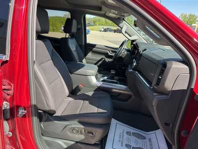 2023 Chevrolet 1500 Crew Cab, $44680. Photo 6