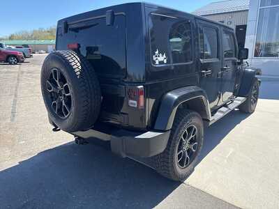 2017 Jeep Wrangler Unlimited, $15000. Photo 4