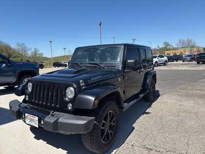 2017 Jeep Wrangler Unlimited, $15000. Photo 5