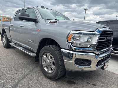 2020 RAM 2500 Crew Cab, $36000. Photo 3