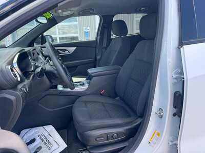 2022 Chevrolet Blazer, $25500. Photo 2