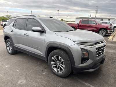 2025 Chevrolet Equinox, $28680. Photo 2