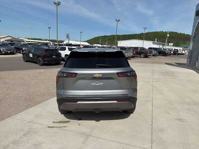 2025 Chevrolet Equinox, $28080. Photo 7