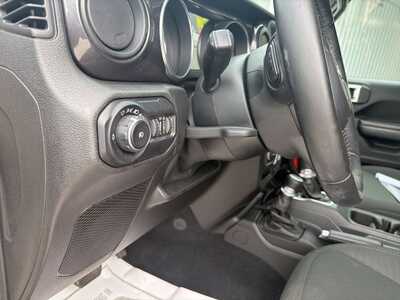 2020 Jeep Wrangler Unlimited, $26180. Photo 10