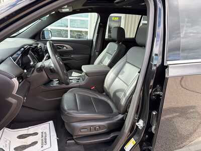 2023 Chevrolet Traverse, $31680. Photo 2