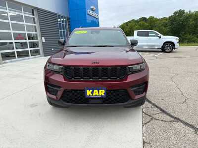 2024 Jeep Grand Cherokee, $34680. Photo 5