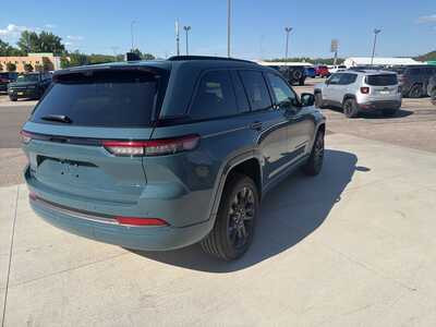 2026 Jeep Grand Cherokee, $48937. Photo 12