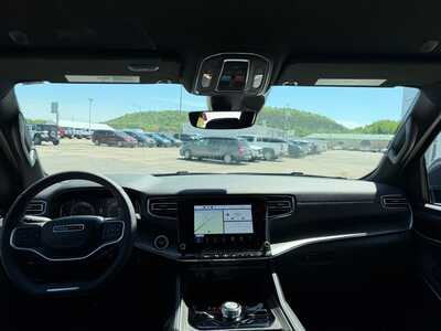 2024 Jeep Wagoneer, $52080. Photo 3