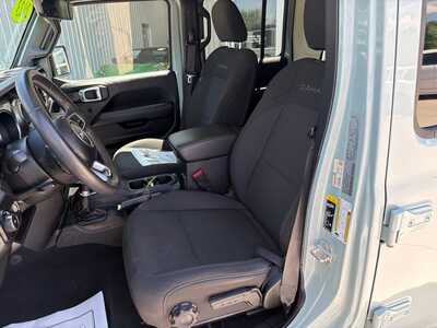 2023 Jeep Wrangler, $27180. Photo 2