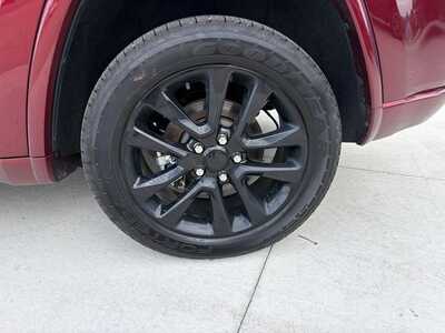 2021 Jeep Grand Cherokee, $23180. Photo 6