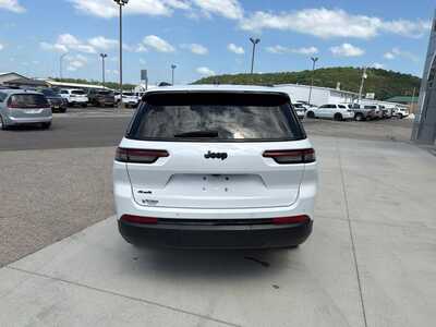 2024 Jeep Grand Cherokee L, $36180. Photo 9