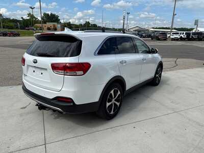 2017 Kia Sorento, $9680. Photo 12