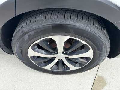 2017 Kia Sorento, $9680. Photo 8