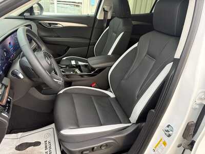2024 Buick Envision, $32180. Photo 2