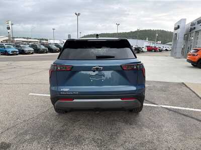 2027 Chevrolet Equinox, $37080. Photo 10