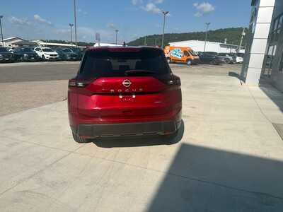 2025 Nissan Rogue, $22680. Photo 12