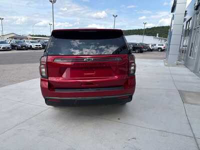 2021 Chevrolet Suburban, $39680. Photo 12