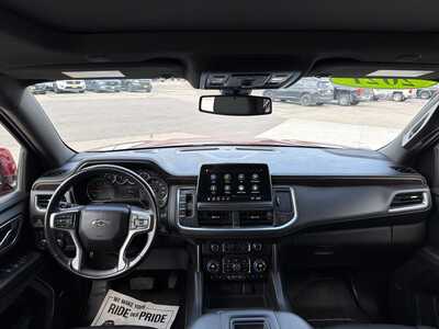 2021 Chevrolet Suburban, $39680. Photo 2