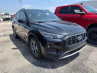 2025 Ford Escape, $25080. Photo 2