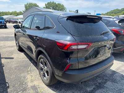 2025 Ford Escape, $25080. Photo 4