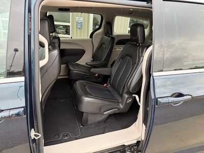 2023 Chrysler Pacifica, $22080. Photo 7
