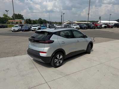 2023 Chevrolet Bolt EUV, $23680. Photo 10
