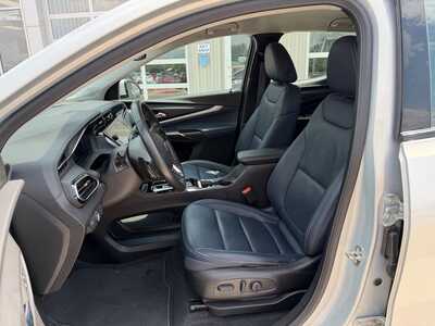2023 Chevrolet Bolt EUV, $23680. Photo 2