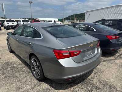 2025 Chevrolet Malibu, $21180. Photo 4