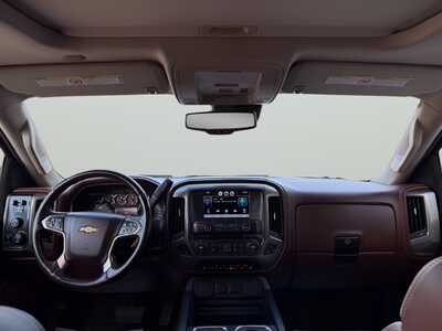 2015 Chevrolet 2500 Crew Cab, $31080. Photo 2