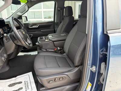 2024 Chevrolet 1500 Crew Cab, $36480. Photo 2